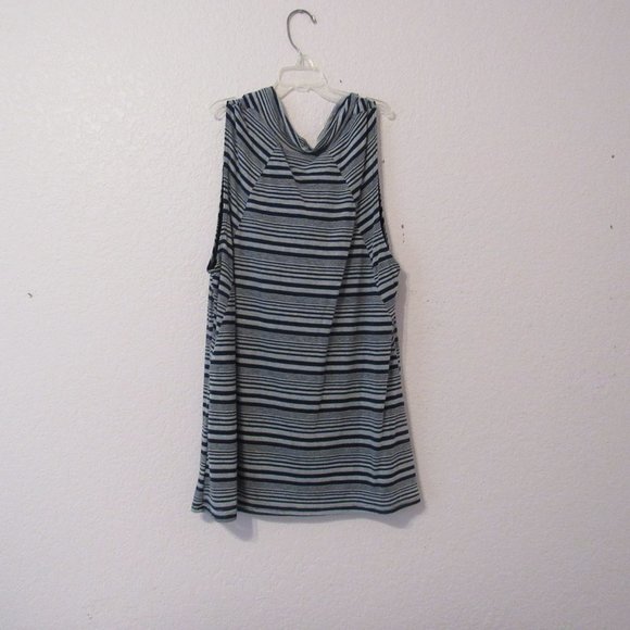 Christopher and Banks Tank/Blouse - Picture 2 of 2